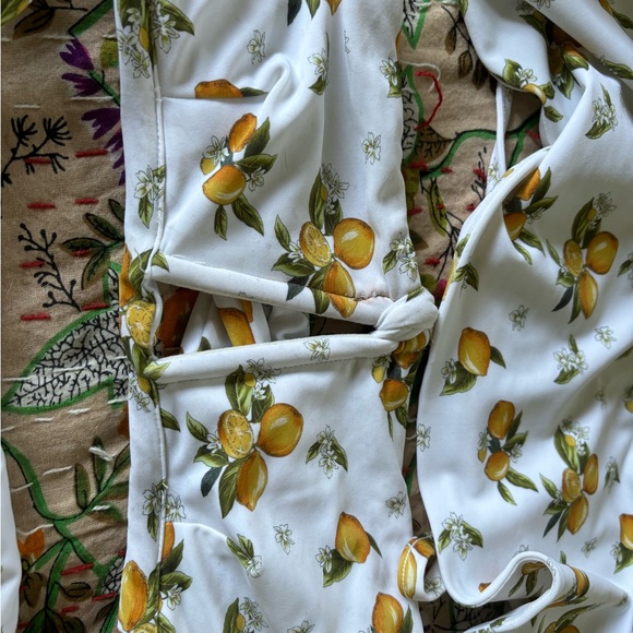 Lemon three piece 🍋 swim set. Ruffle bikini size small. Worn once - Picture 8 of 12